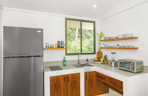Playa Conchal House | Serene Jungle Bungalow at Mística Natural, Just Minutes to Stunning Beaches!