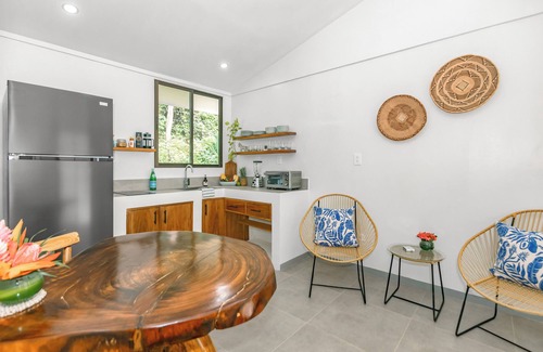 Playa Conchal House | Serene Jungle Bungalow at Mística Natural, Just Minutes to Stunning Beaches!