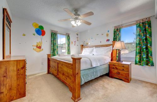Windwood Bay House | Serene Poolside Home Minutes from Parks