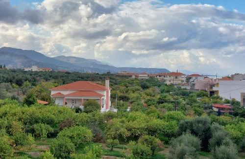 Derveni Apartment | SereneLands Derveni
