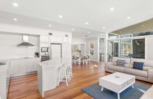 Fingal Bay House | serenity at Fingal Bay 1