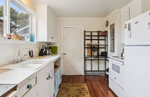 Downtown Cannon Beach Cabin | Serenity - Beachcomber Vacation Homes
