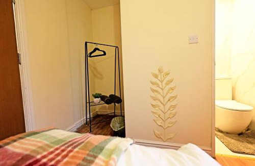 Luton House | Serenity Luton Suite Near Mall