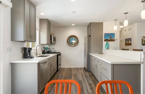 Joshua Tree House | 🌵 Serenity Sands - Large Fenced House with Hot Tub, BBQ and Fire Pit! 🌵