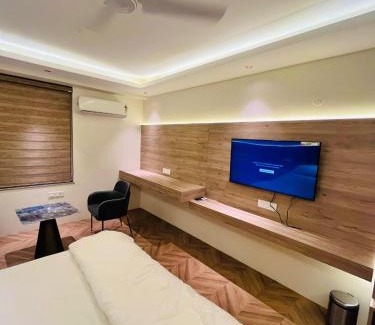 Jaypee Greens Apartment | Serenity Suites