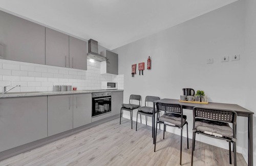 Hillingdon Apartment | Serviced Ensuite Room In West Drayton London UB7