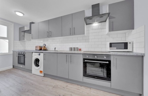 Hillingdon Apartment | Serviced Ensuite Room In West Drayton London UB7
