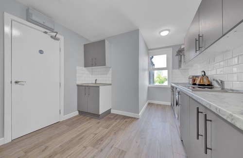 Hillingdon Apartment | Serviced Ensuite Room In West Drayton London UB7