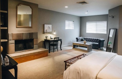 Sonoma Hotel | Seven Branches Venue and Inn