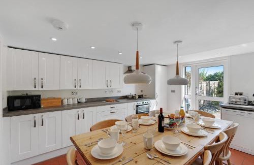 Bacton House | Seven Space - Pilgrims Rest, Cottage in Bacton