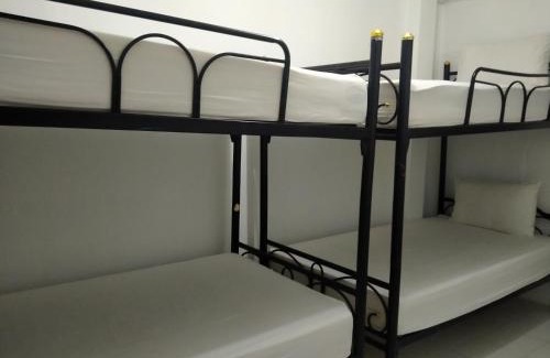 Haad Rin House | Seventeen Hostel