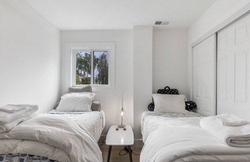 Inner Richmond Apartment | SF Newly Remodeled Charming 2bd With 100% Walking Score