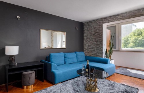 Lapad Apartment | SHADES OF GRAY