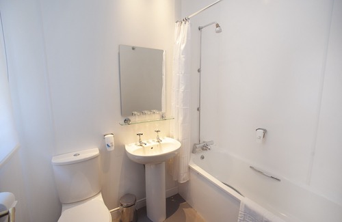 Poole Hotel | Shah of Persia, Poole by Marston's Inns