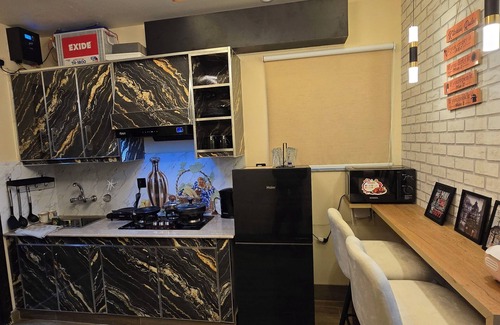 Lahore Apartment | Shahzaib's Home 1BHK Fully Furnished Apartment at City Center