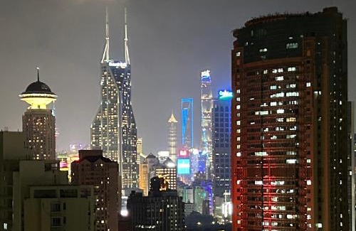 Downtown Shanghai Apartment | Shanghai Yi Du B&B - Family Suite 500m to Nanjing West Rd Near People's Square -Credit Cards Accepted