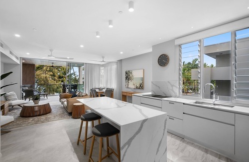 Palm Cove Apartment | Shara by Elysium Collection Palm Cove