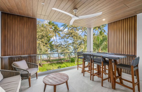 Palm Cove Apartment | Shara by Elysium Collection Palm Cove