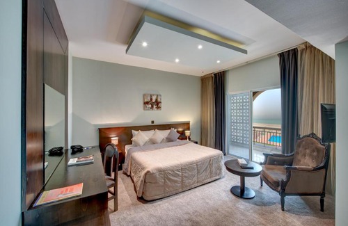 Beach & Coast Resort | Sharjah Carlton Hotel