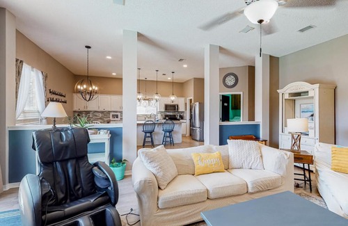 Navarre House | Shell-abrate Good Times!