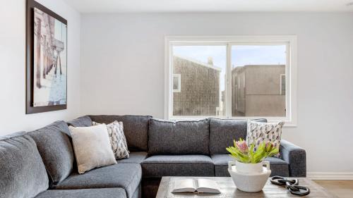 West Newport House | Shelly by AvantStay Steps to the Beach Deck w Ocean Views 5BDR