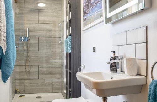 Wallingford House | Shepherd's Loft