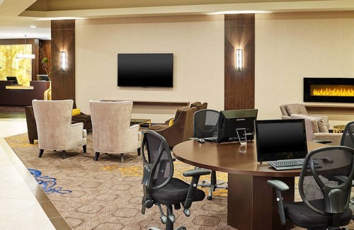 Lisle Hotel | Sheraton Lisle Naperville Hotel