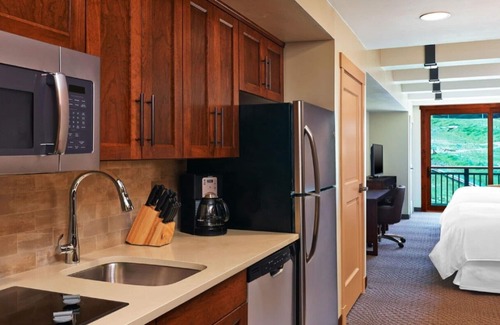 Steamboat Springs Resort | Sheraton Steamboat Resort Villas Studio Villa Mountainside