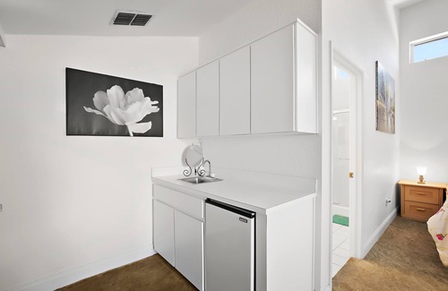 Palm Harbor House | SHERWOOD LAKES UNIT B ON THE PINELLAS TRAIL AND CLOSE TO BEACH