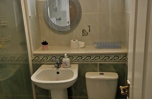 South Shields House | Shielded Serenity King Suite