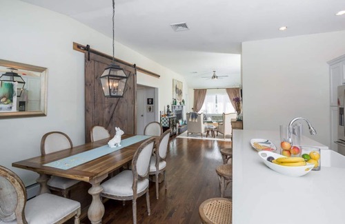 Southampton House | Shingled 1 Level Beauty Steps to Southampton Village Has it All!