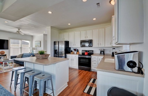Sneads Ferry House | "Shining Sea" - Oceanview & Soundview 5 Bedroom Home in North Topsail Beach