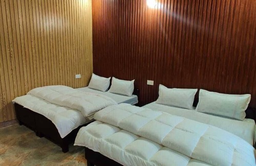 Guptkashi Hotel | Shiv Vilas palace