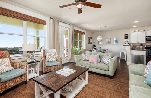 Galveston Condo | Shore Nuff- Book 5+ nights and get 15% discount- Beach Front Ocean Views-