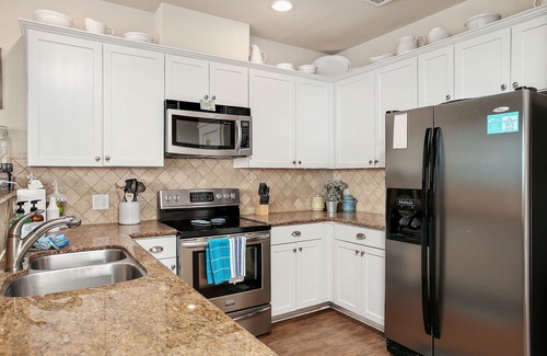 Galveston Condo | Shore Nuff- Book 5+ nights and get 15% discount- Beach Front Ocean Views-