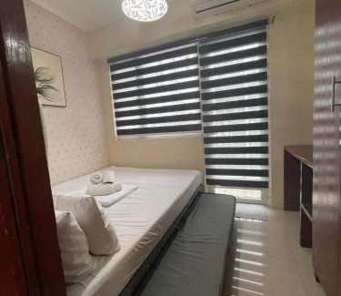 Barangay 76 Apartment | Shore Residence Pool view Mall of Asia