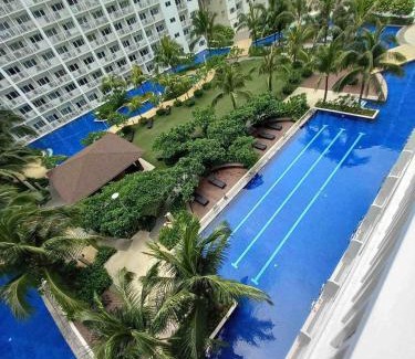 Barangay 76 Apartment | Shore Residence Pool view Mall of Asia