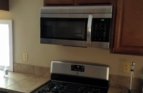 Golconda House | Short term rentals and corporate housing. Up to 50% discounts for longer stays