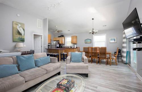 Ocean Sands House | Short walk to Beach with Pool Game Room and Spa