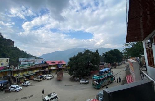 Kumharsain House | Shyam Jee - A NH5 Homestay