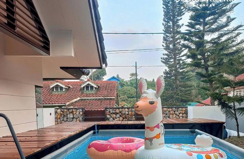 Cipanas Villa | Sierra By Semusim Villa