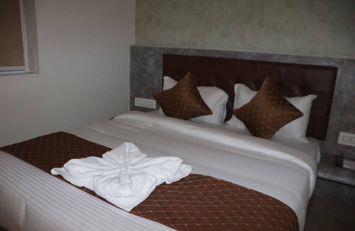Rajkot Hotel | Signum CityScapes The Royal Castle Plaza