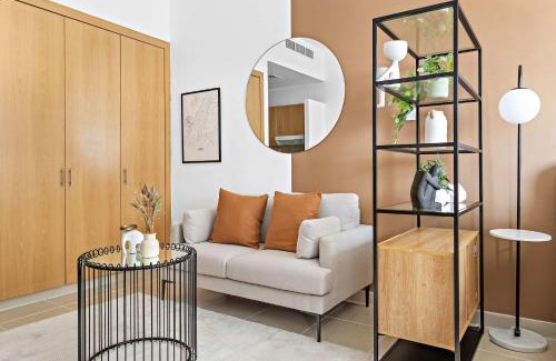 Dubai Apartment | Silkhaus New Studio in ASB Tower Walking distance to mall
