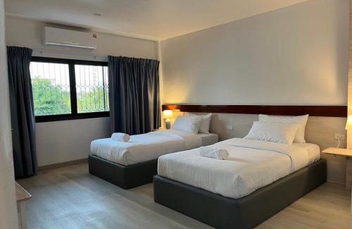 Suan Luang Hostel | Silpasala StayZ