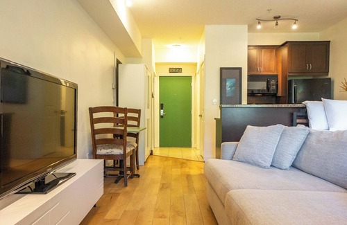 East Kootenay Apartment | Silver Rock Studio w/Queen bed