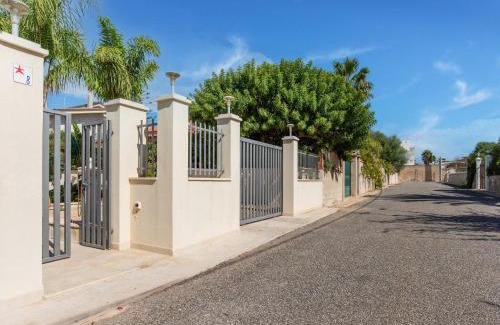 Reitani Apartment | Simplistic Apartment in Reitani near Lido Beach
