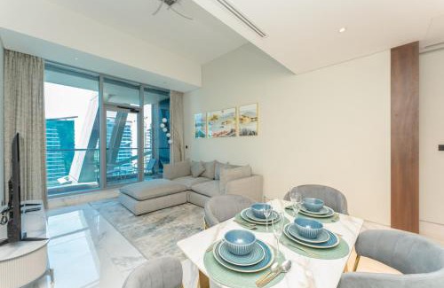 Downtown Dubai Apartment | SIMPLY COMFORT in J ONE Tower
