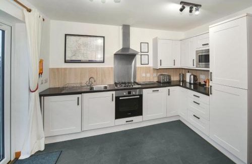 Geary House | Single Malt Cottage