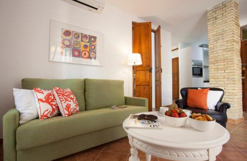 Barrio del Carmen Apartment | SingularStays Roteros