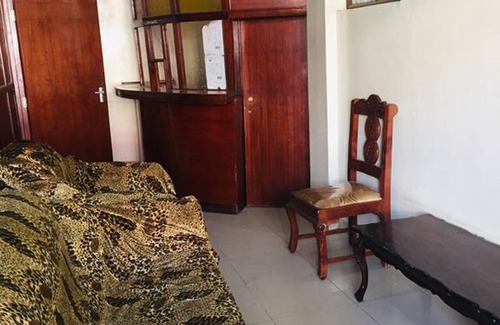 Nairobi West Hotel | Sir James Hotel